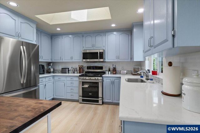 2577 Ptarmigan St NW, Salem, OR 97304