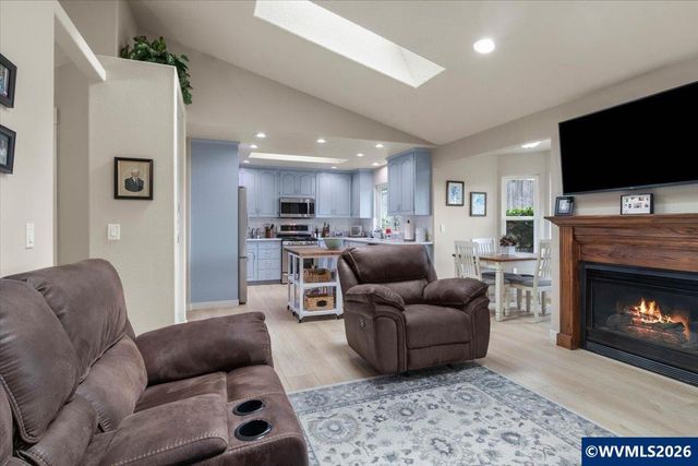 2577 Ptarmigan St NW, Salem, OR 97304
