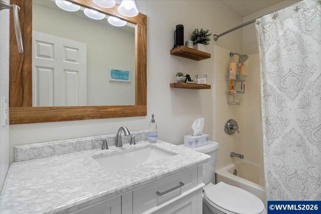 2577 Ptarmigan St NW, Salem, OR 97304