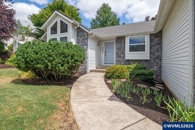 2577 Ptarmigan St NW, Salem, OR 97304
