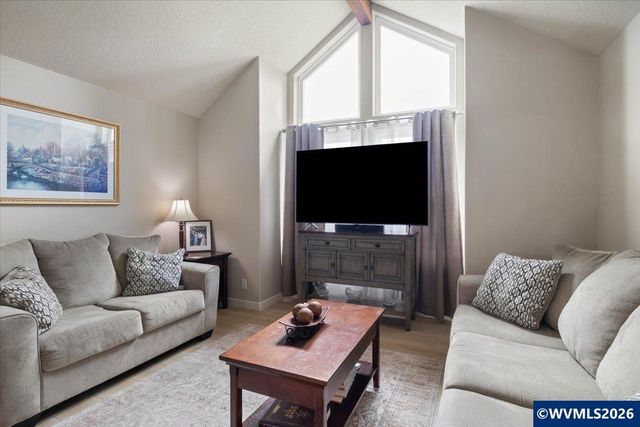 2577 Ptarmigan St NW, Salem, OR 97304