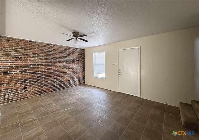 402 S 2nd Street B, Copperas Cove, TX 76522