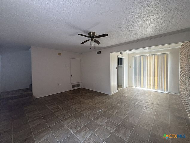 402 S 2nd Street B, Copperas Cove, TX 76522