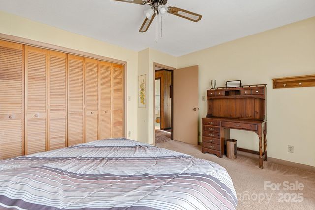 2650 Secluded Valley Road, Marshall, NC 28753