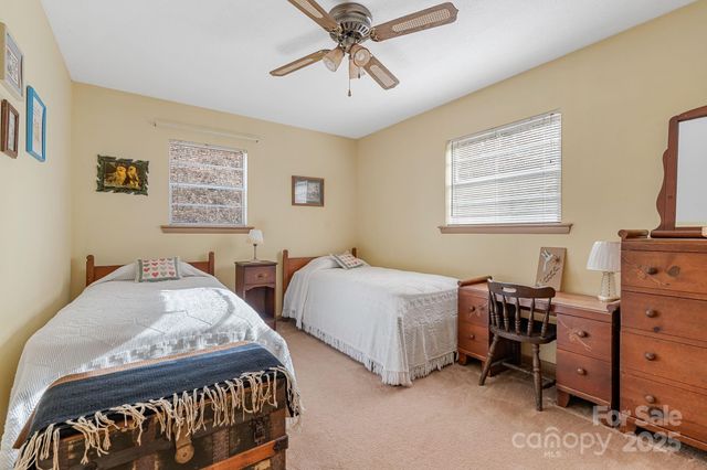 2650 Secluded Valley Road, Marshall, NC 28753