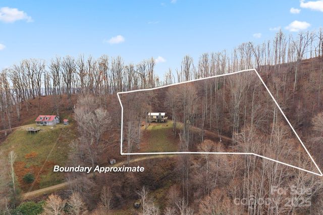 2650 Secluded Valley Road, Marshall, NC 28753