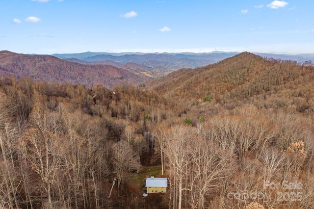 2650 Secluded Valley Road, Marshall, NC 28753