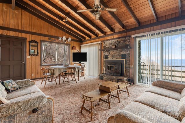 2650 Secluded Valley Road, Marshall, NC 28753