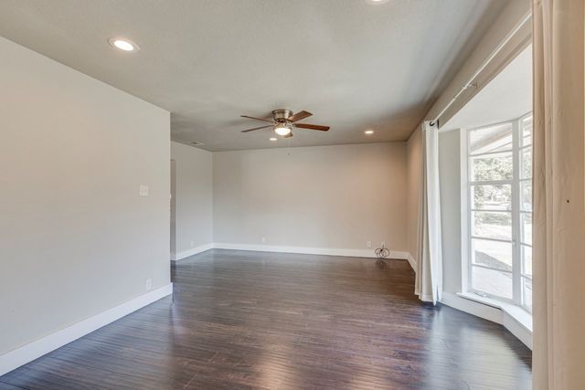 704 S Waterview Drive, Richardson, TX 75080