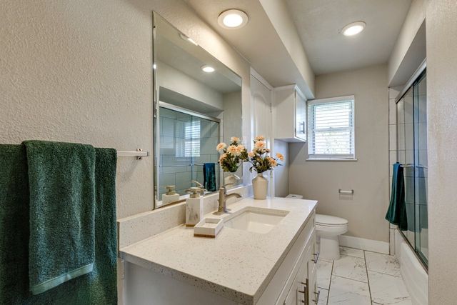 704 S Waterview Drive, Richardson, TX 75080