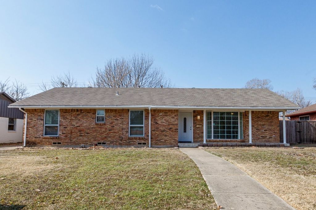 704 S Waterview Drive, Richardson, TX 75080