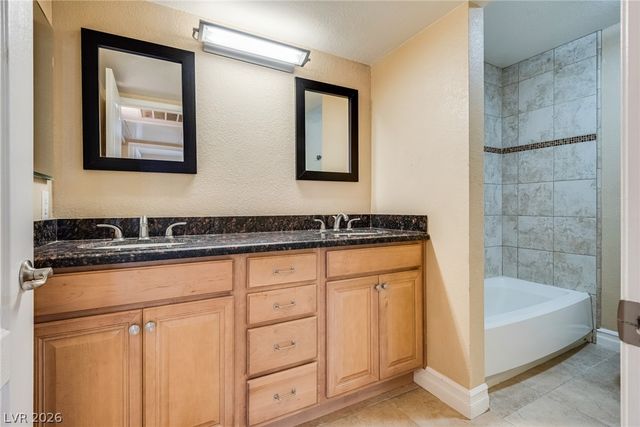 1900 Villa Palms Court 103, Las Vegas, NV 89128