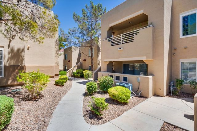 1900 Villa Palms Court 103, Las Vegas, NV 89128