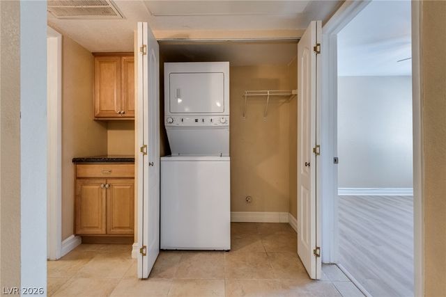 1900 Villa Palms Court 103, Las Vegas, NV 89128
