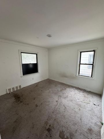 19372 Woodbine Street, Detroit, MI 48219