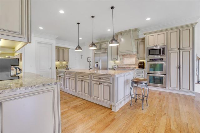 2262 Crimson King Drive, Braselton, GA 30517