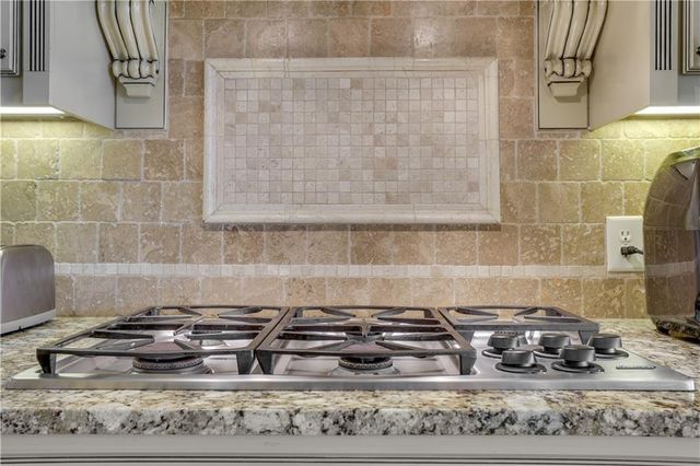 2262 Crimson King Drive, Braselton, GA 30517