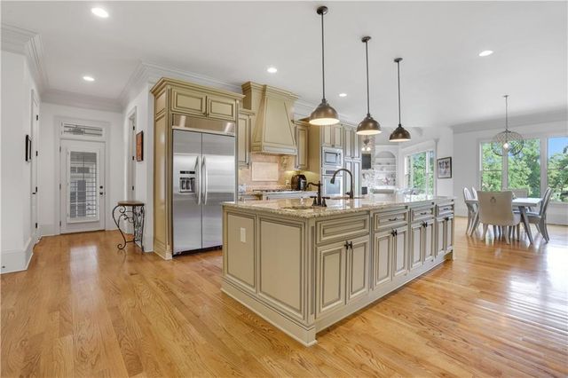 2262 Crimson King Drive, Braselton, GA 30517