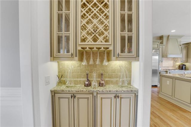 2262 Crimson King Drive, Braselton, GA 30517