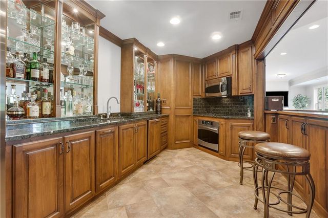2262 Crimson King Drive, Braselton, GA 30517
