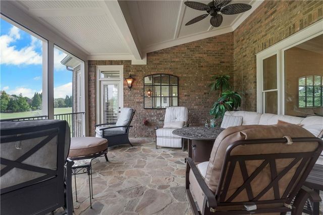 2262 Crimson King Drive, Braselton, GA 30517