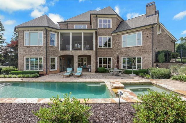 2262 Crimson King Drive, Braselton, GA 30517