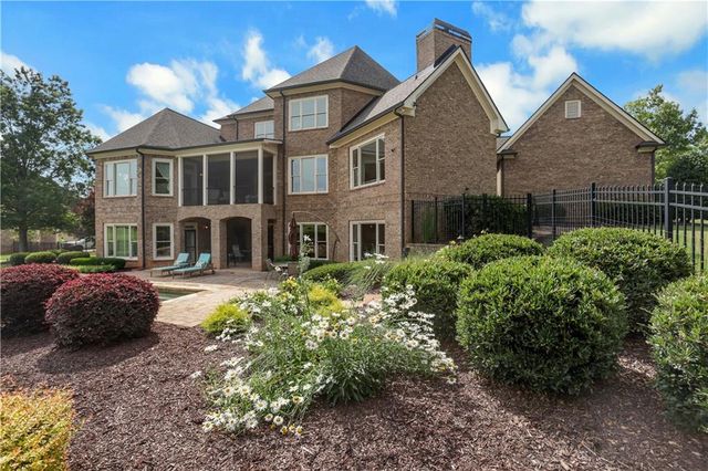 2262 Crimson King Drive, Braselton, GA 30517