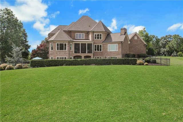 2262 Crimson King Drive, Braselton, GA 30517