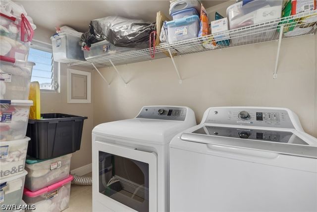 175 Crown DR 8, Naples, FL 34110