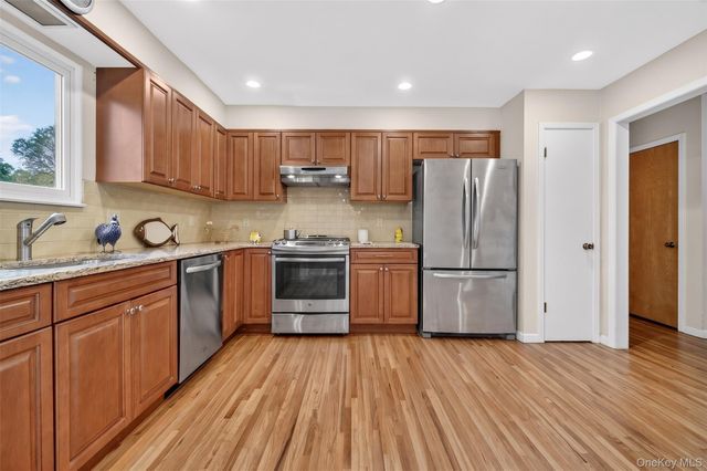 56 Coakley Avenue, Harrison, NY 10528