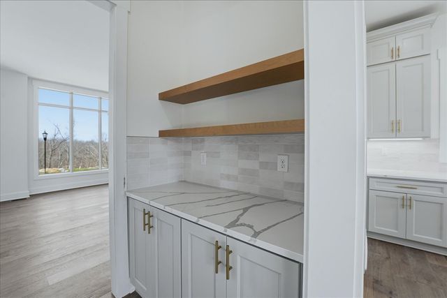 799 Summit Oaks Court, Nashville, TN 37221