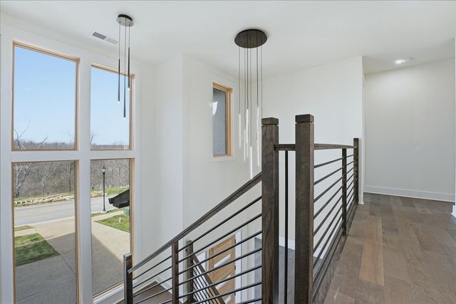 799 Summit Oaks Court, Nashville, TN 37221