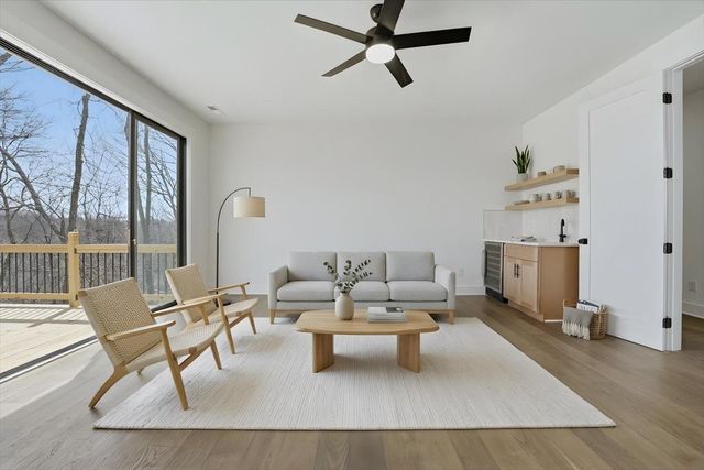 799 Summit Oaks Court, Nashville, TN 37221