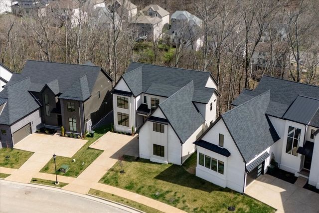 799 Summit Oaks Court, Nashville, TN 37221