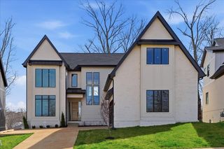 799 Summit Oaks Court, Nashville, TN 37221