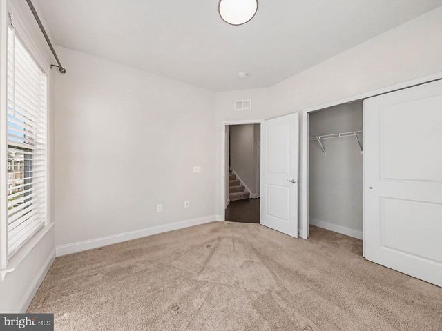 1900 GREENBRIAR HALL RD, Dumfries, VA 22026
