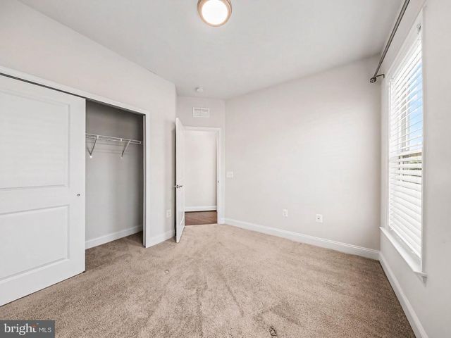 1900 GREENBRIAR HALL RD, Dumfries, VA 22026