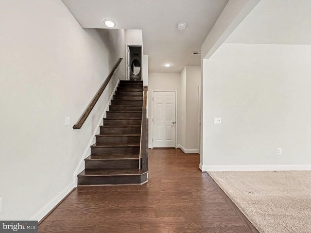 1900 GREENBRIAR HALL RD, Dumfries, VA 22026