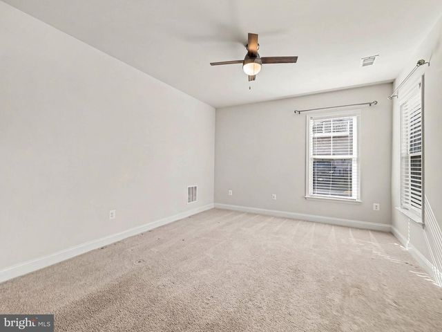 1900 GREENBRIAR HALL RD, Dumfries, VA 22026