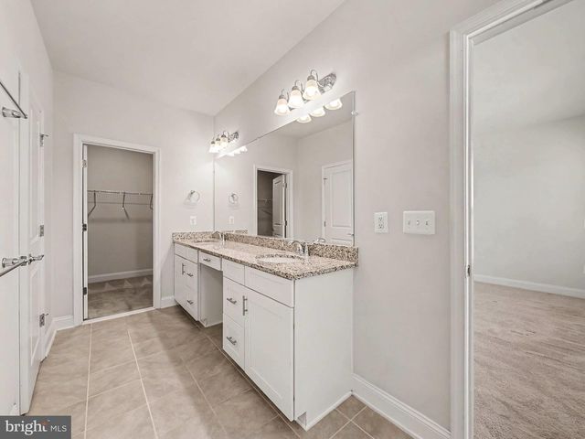 1900 GREENBRIAR HALL RD, Dumfries, VA 22026