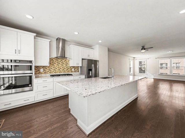 1900 GREENBRIAR HALL RD, Dumfries, VA 22026