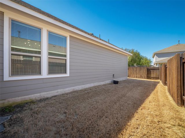 817 Olive Creek DR 70, Georgetown, TX 78633