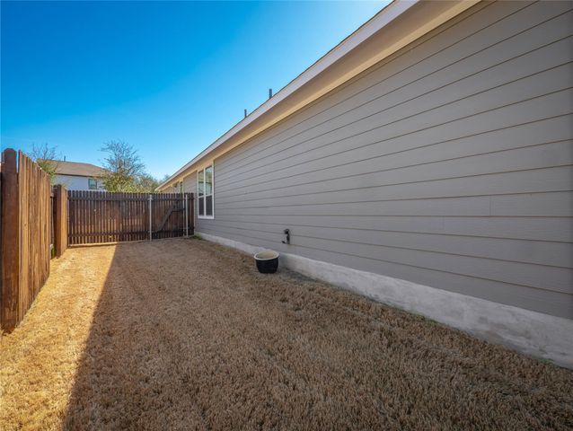 817 Olive Creek DR 70, Georgetown, TX 78633