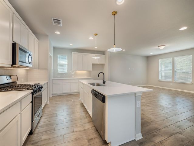 817 Olive Creek DR 70, Georgetown, TX 78633