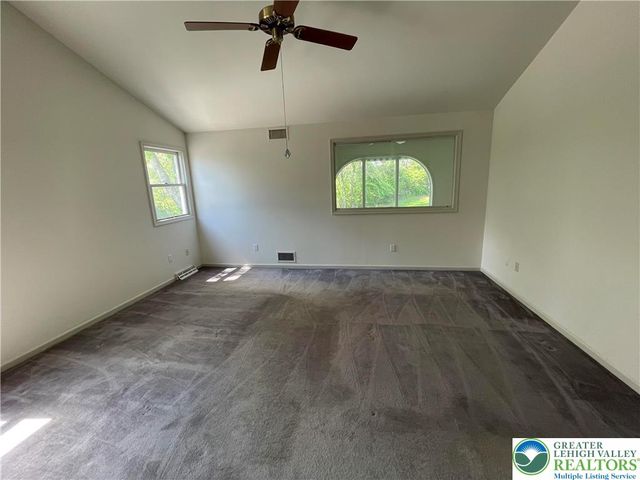 1324 Discus Circle, Whitehall Twp, PA 18052