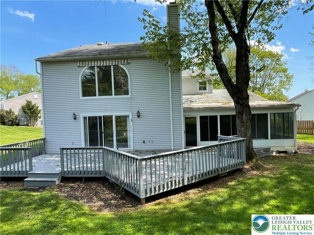1324 Discus Circle, Whitehall Twp, PA 18052
