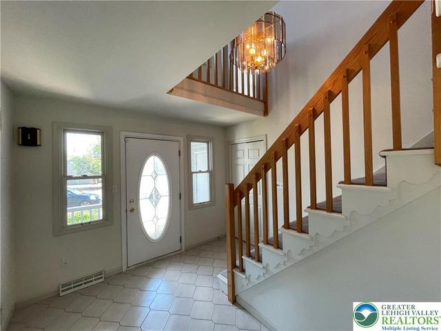 1324 Discus Circle, Whitehall Twp, PA 18052