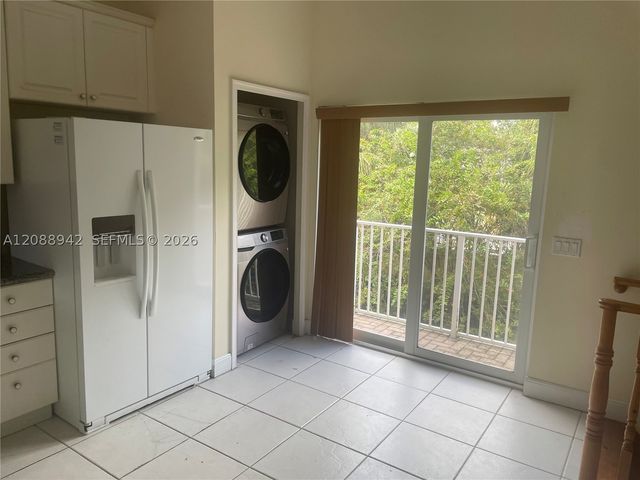 2447 NE 14th St 510, Pompano Beach, FL 33062