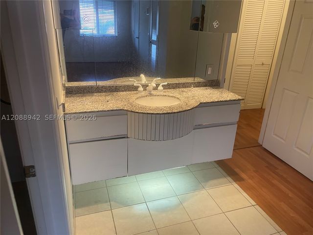 2447 NE 14th St 510, Pompano Beach, FL 33062