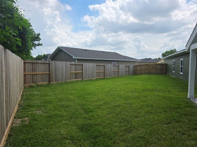 219 Dipping Stream Street, Houston, TX 77076